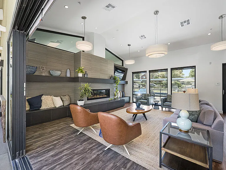 Vela Apartments — Photo 72