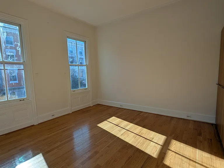 1503 Green St #4 — Photo 13