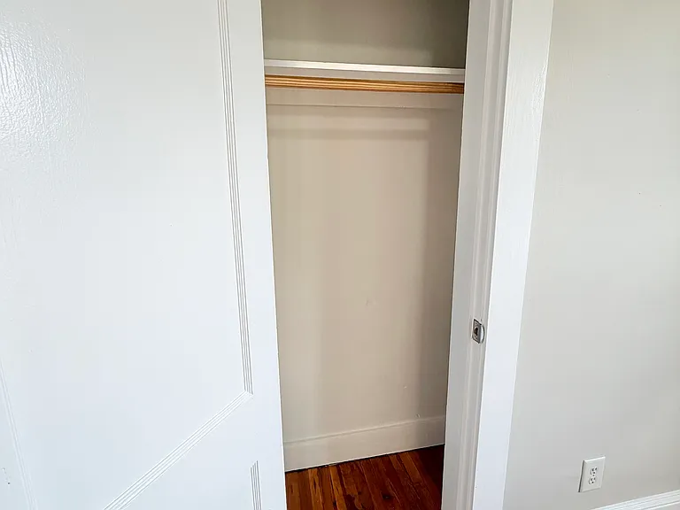 213 Winthrop St #3 — Photo 15