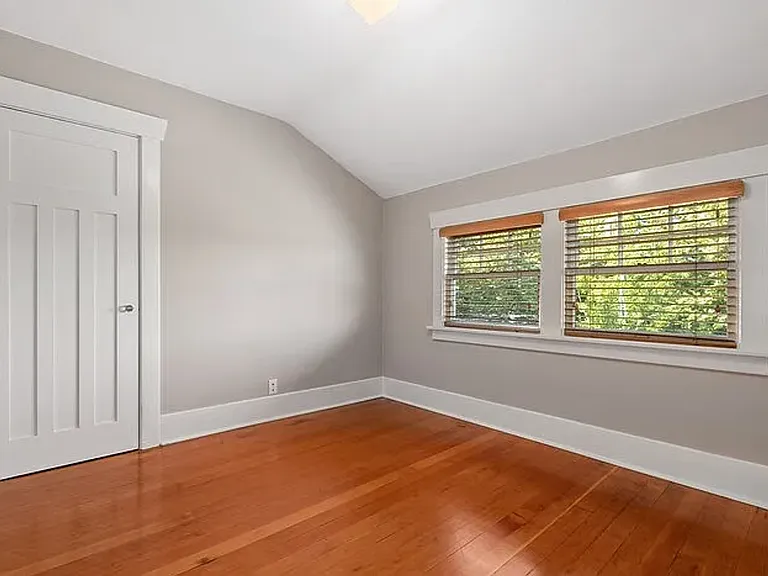 4818 51st Ave S — Photo 27