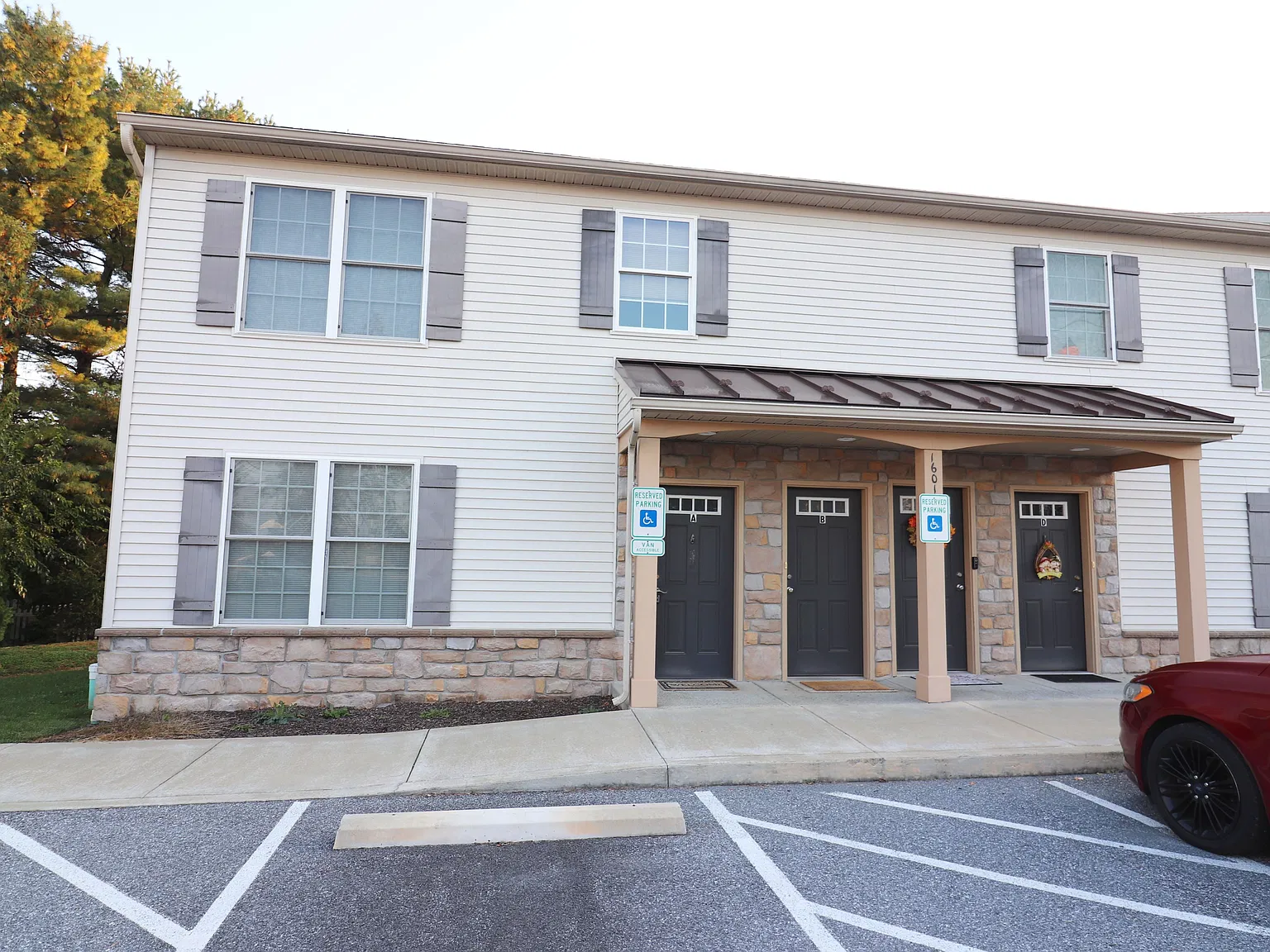 2 bed, 810 sqft, $1,395 — Photo 2