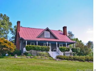 506 Pleasant Hill Rd, Landrum, SC 29356