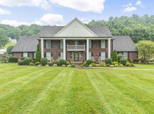 4686 Baptist Valley Rd, North Tazewell, VA 24630