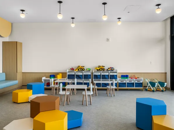 30 Park Lane North image 37 of 39