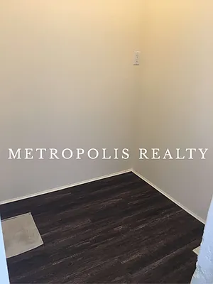 Rented by Metropolis International Realty Inc. | media 22