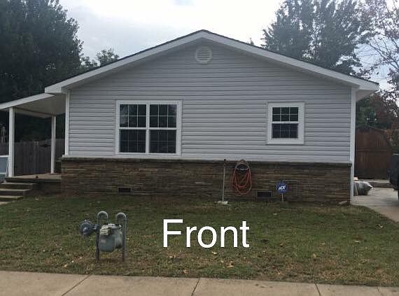 3rd image of 520 E Washington Ave