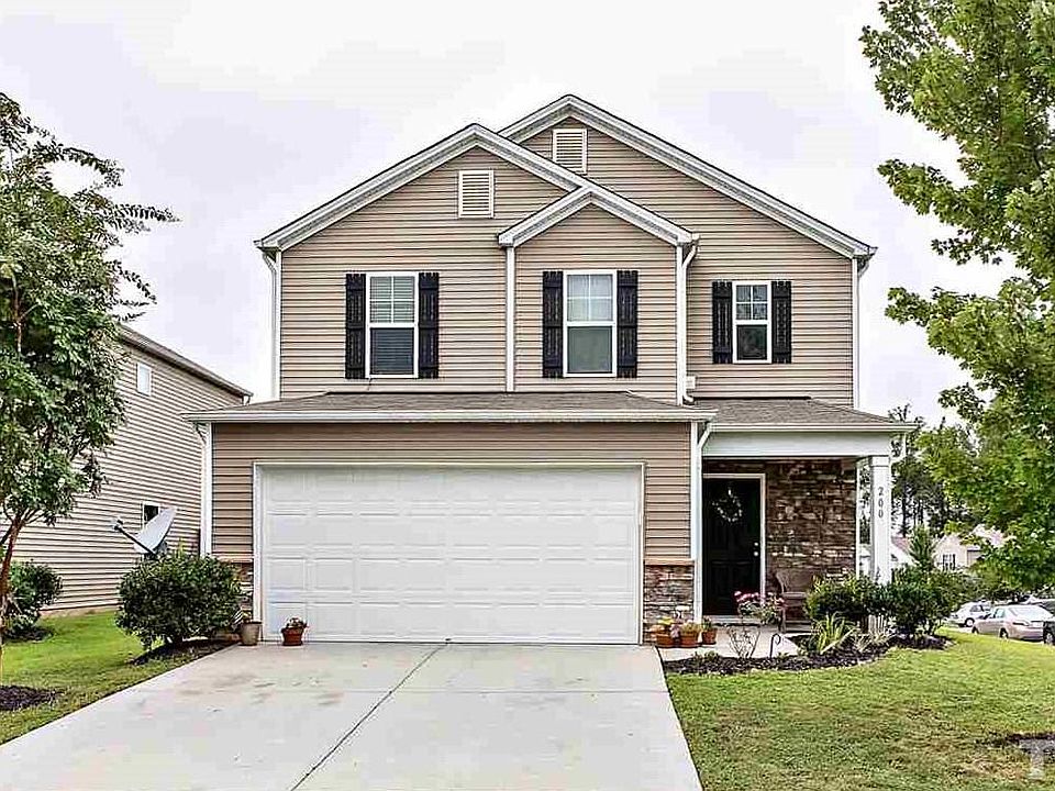 1st image of 200 Collington Dr