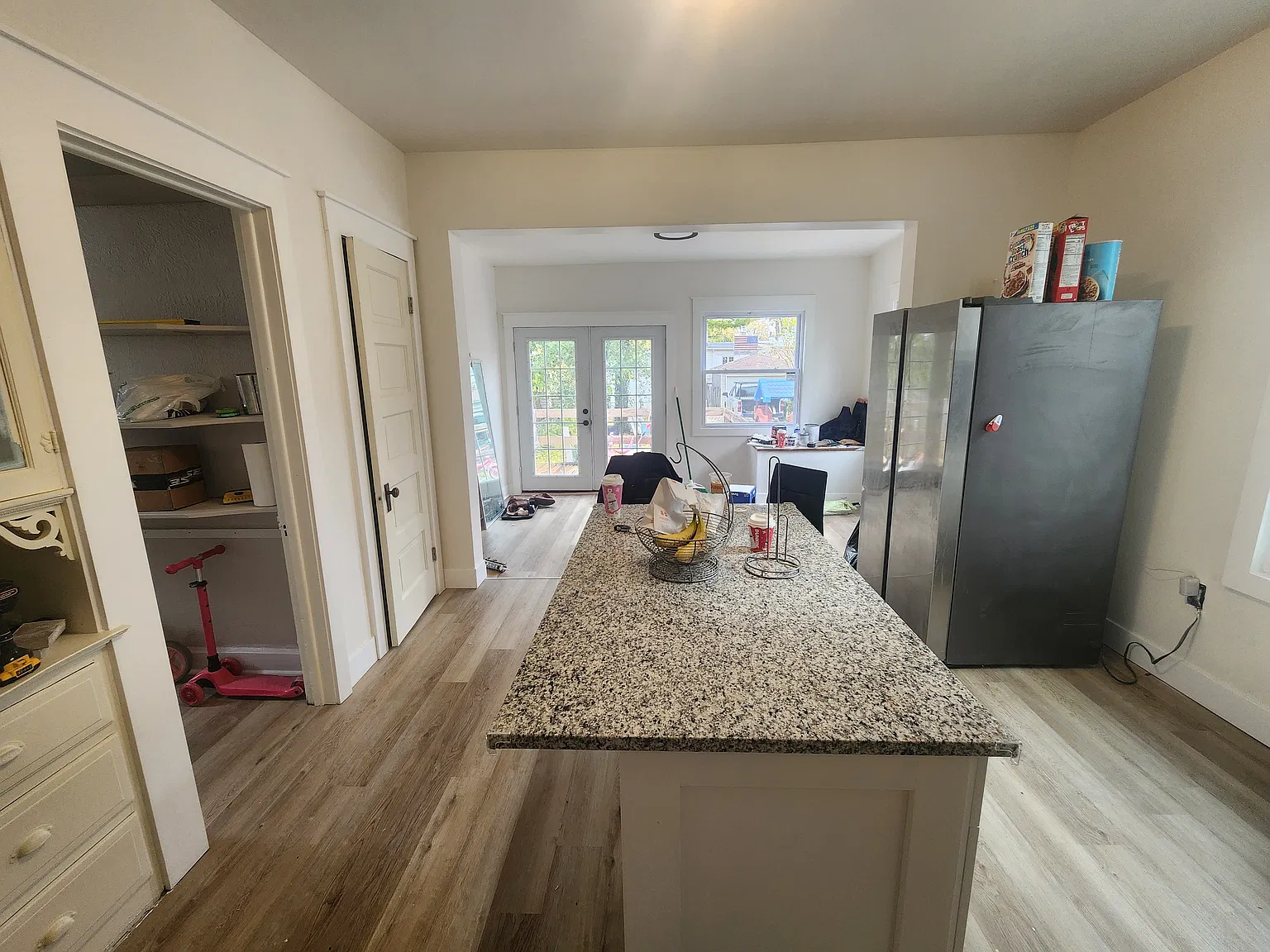 3 bed, 1250 sqft, $2,500 — Photo 2