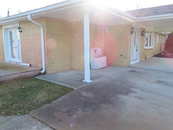 5th image of 6704 N Apple Ln