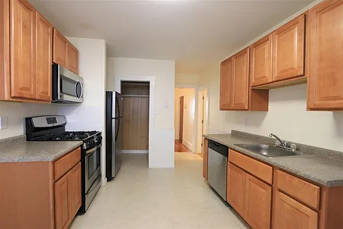3 Quincy St Photo 1
