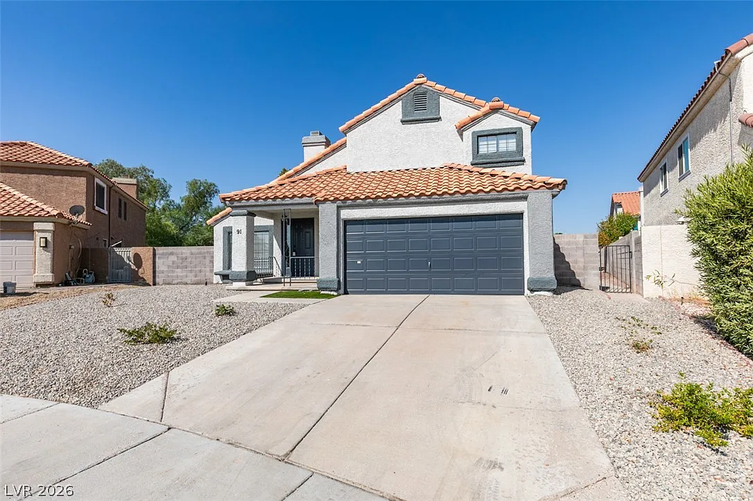 3 bed, 2.5 bath, 1330 sqft, $1,995 — Photo 1