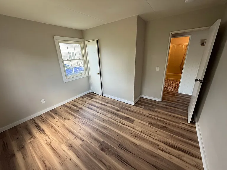 31 Wycliffe Rd — Photo 7