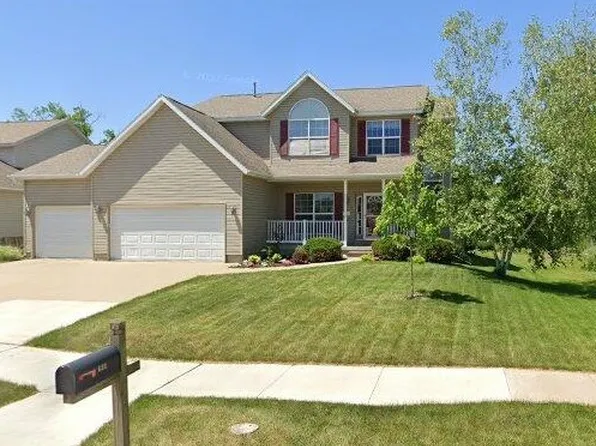 632 Rockvalley Ln NW, Cedar Rapids, IA 52405