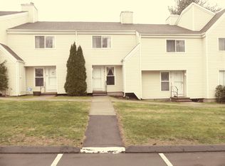 23 Watch Hill Cir #23, Cromwell, CT 06416