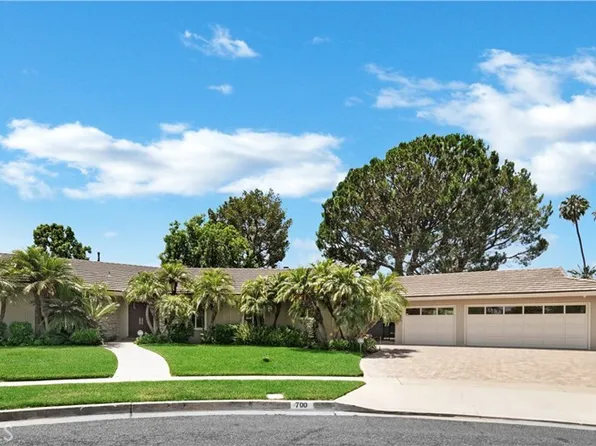 700 Harmony Ln, Fullerton, CA 92831