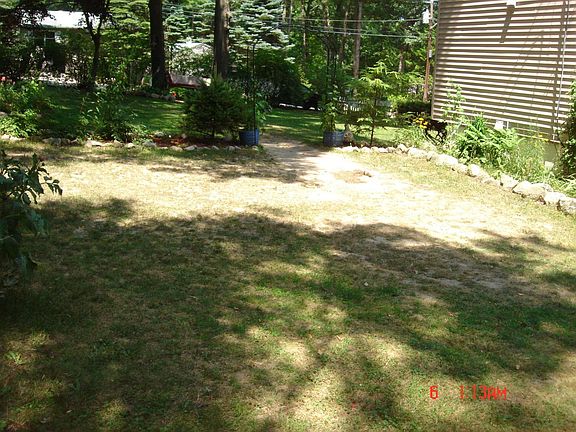 SIDE LAWN