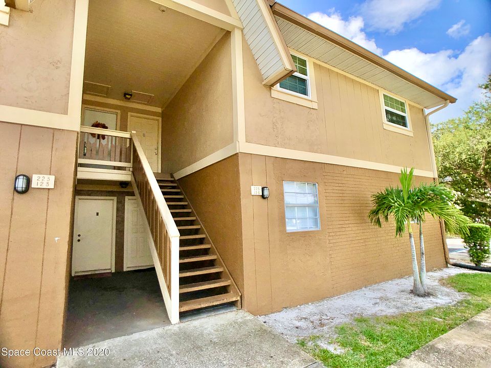 1st image of 125 Bristol Ln #125