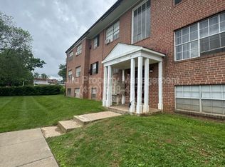 3901 Groveland Ave APT B4, Baltimore, MD 21215