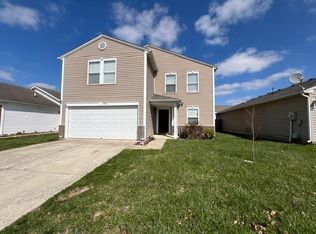 1336 Ellington Dr, Shelbyville, IN 46176