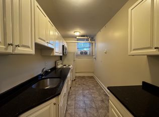 30 Langdon St #17-B, Cambridge, MA 02138