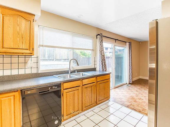 3rd image of 3837 Crofton Way