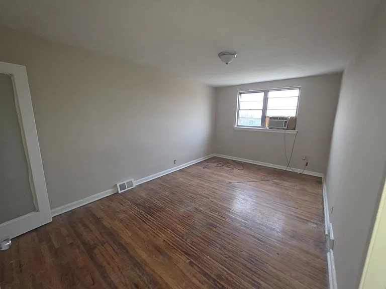 8314 Pickering Ave #2 — Photo 7