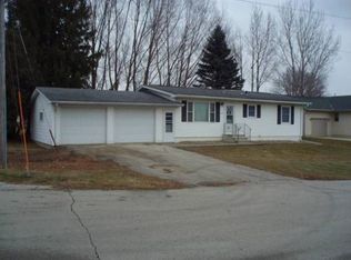 420 South St, Ryan, IA 52330