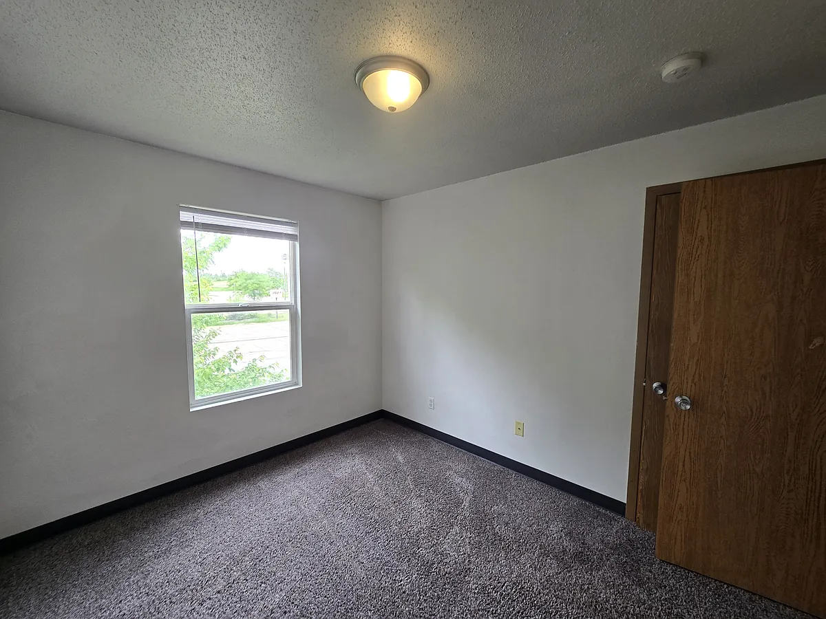 Building Photo - 60 Miller Ave SW #12