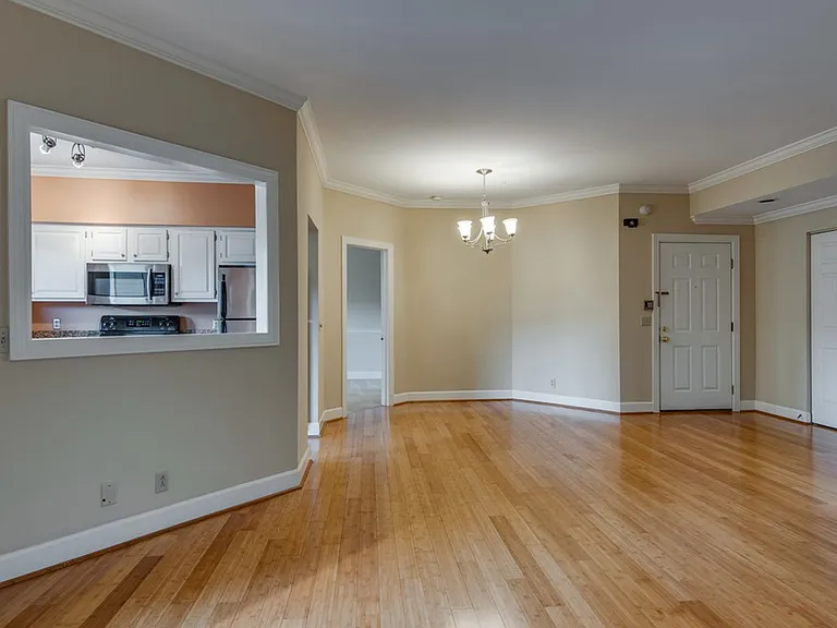 218 Boxmere Pl — Photo 7
