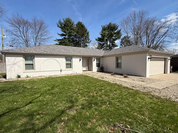 3335 Woodcrest Ct, Columbus, IN 47203