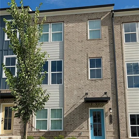 3053 Beacon Bend Xing — Photo 1