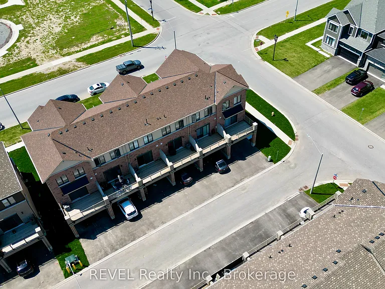 11 Lilac Ln — Photo 26