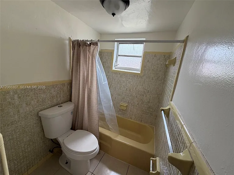 16150 NE 19th Ct #2 — Photo 6