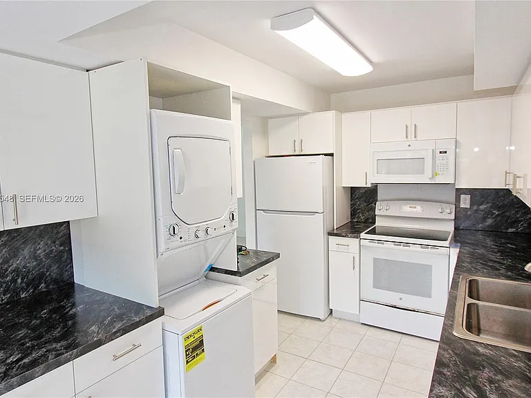 5800 SW 127th Ave #2112 — Photo 9