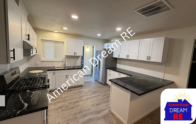1412 Mildred St — Photo 5