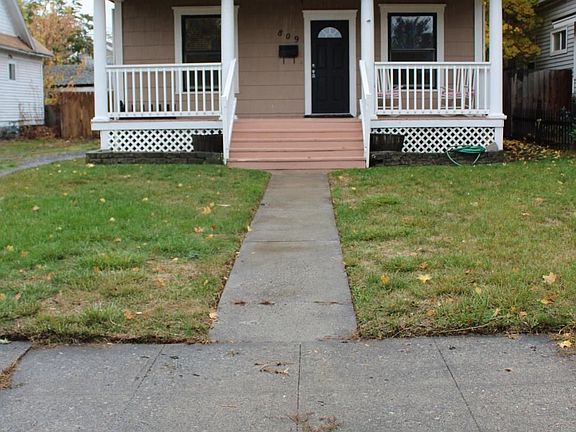 3rd image of 809 W Montgomery Ave