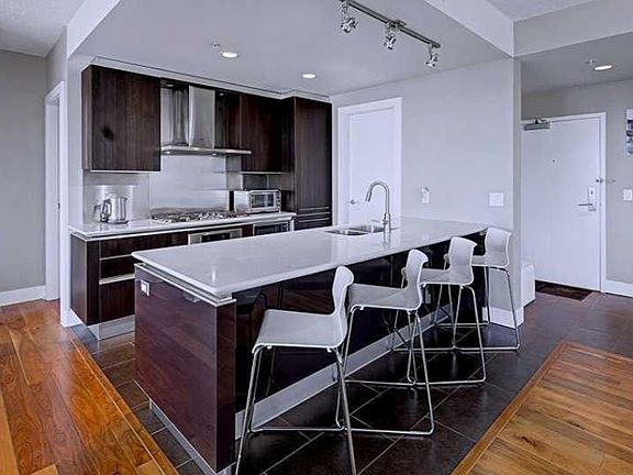 5th image of 433 11th Ave SE #1006