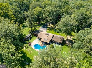 6157 Wilson Rd, Marshall, VA 20115