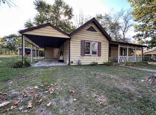 229 Rugby Ave, Jamestown, TN 38556