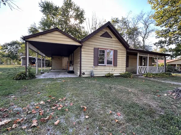 229 Rugby Ave, Jamestown, TN 38556