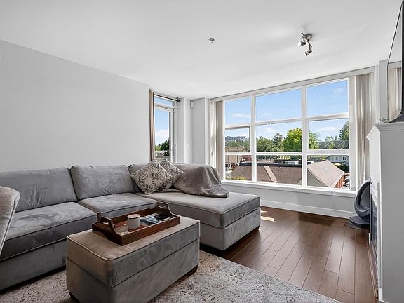 3rd image of 3255 Smith Ave #411