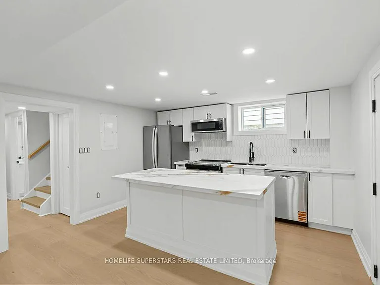 855 Garth St #LOWER — Photo 2