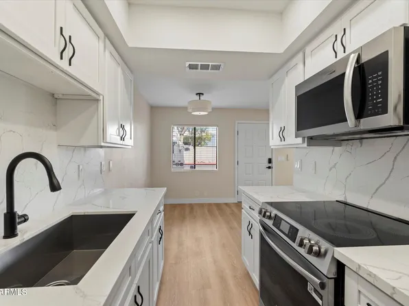 286 W PALOMINO Drive #103, Chandler, AZ 85225