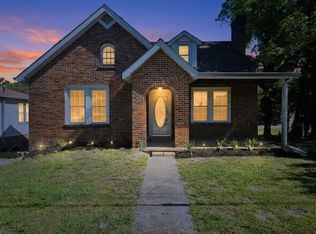 122 W Lake St, Camden, TN 38320
