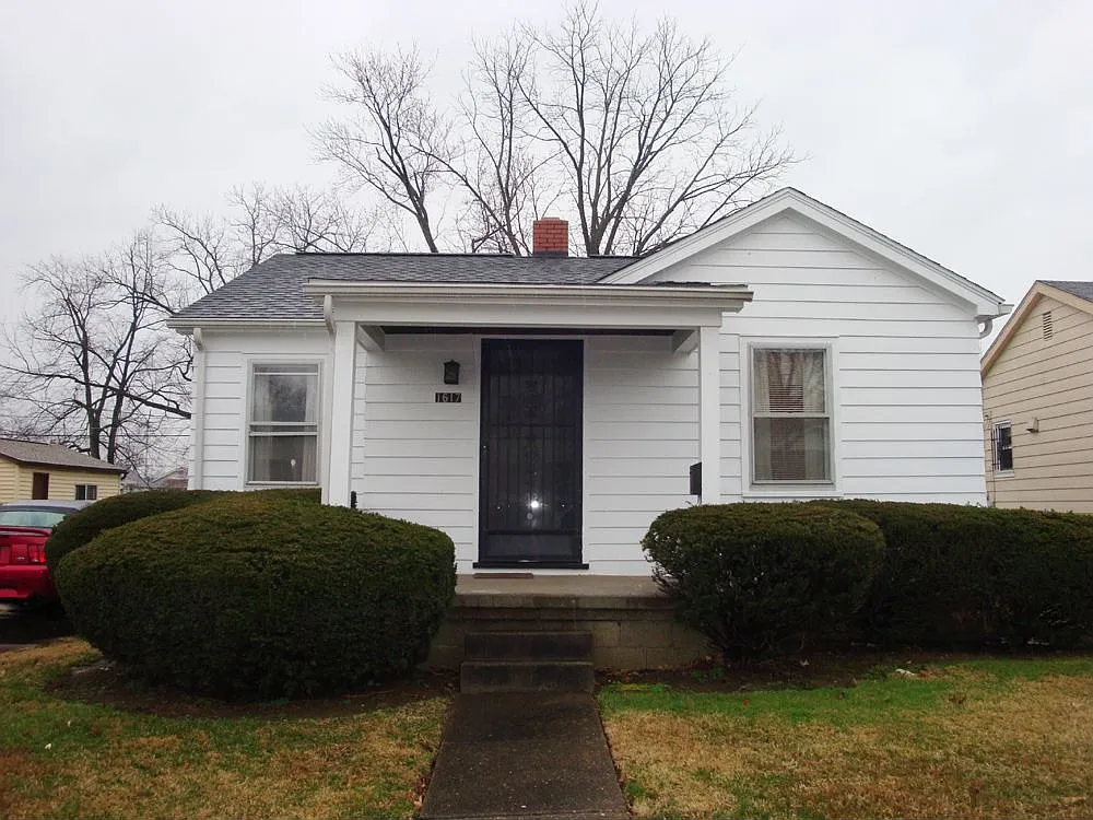 1617 E Illinois St photo 1