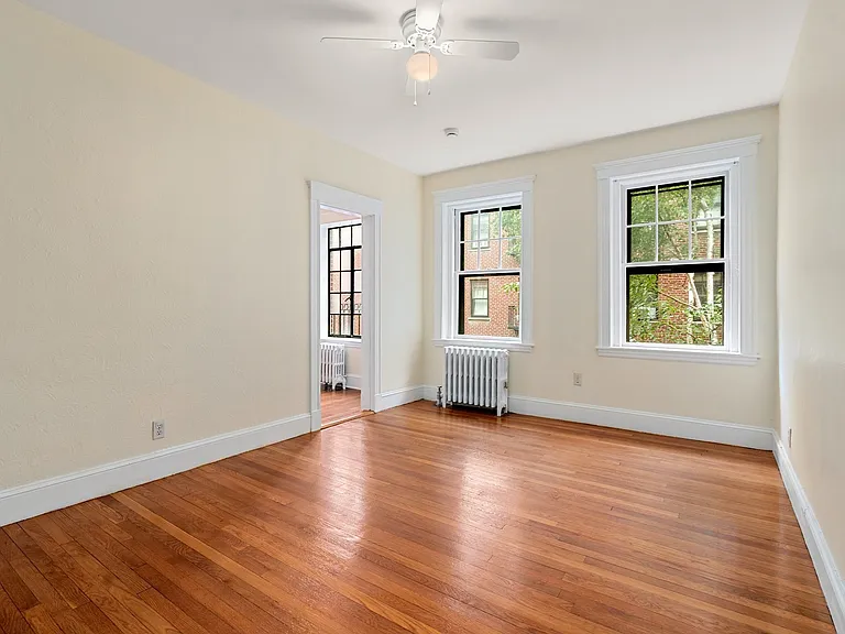 40 Linnaean St #11 — Photo 10