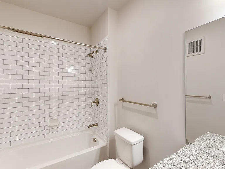 1274 at Towson — Photo 52