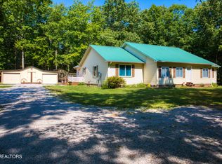 165 Hundred Oaks Loop, Jamestown, TN 38556