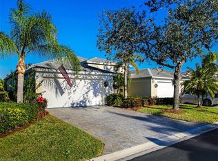 15120 Sterling Oaks Dr, Naples, FL 34110