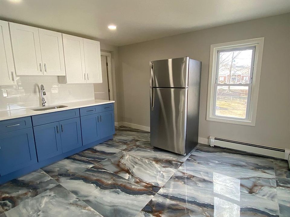 WOODBRIDGE BARRONS SEMI SUB - GREY WOODBRIDGE BARRONS SEMI SUB - GREY